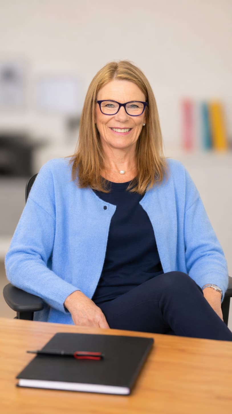 Portrait von Heilpraktikerin für Psychotherapie Gaby Kramer